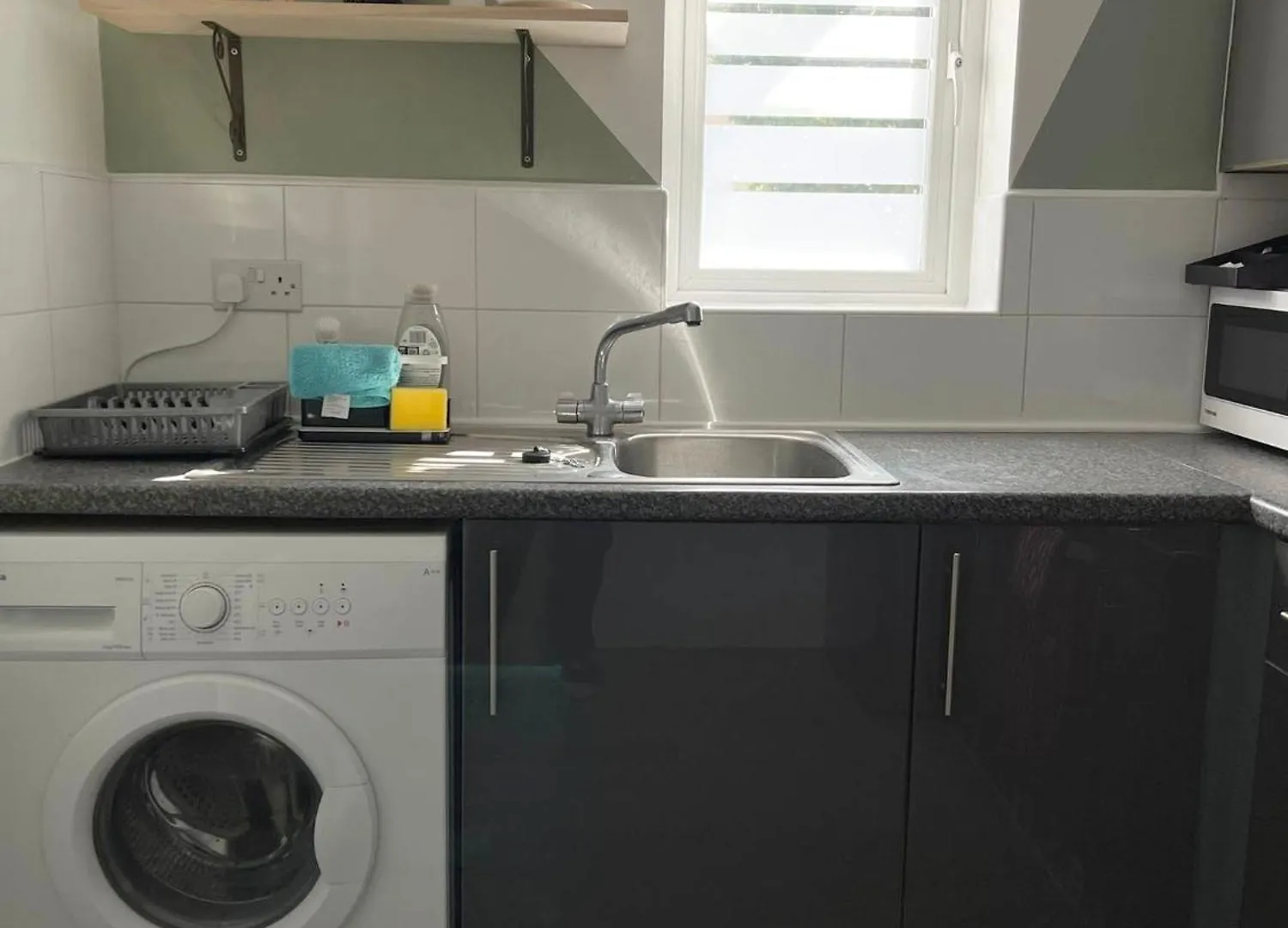 Crescent 2 Beds Apartment Goodmayes