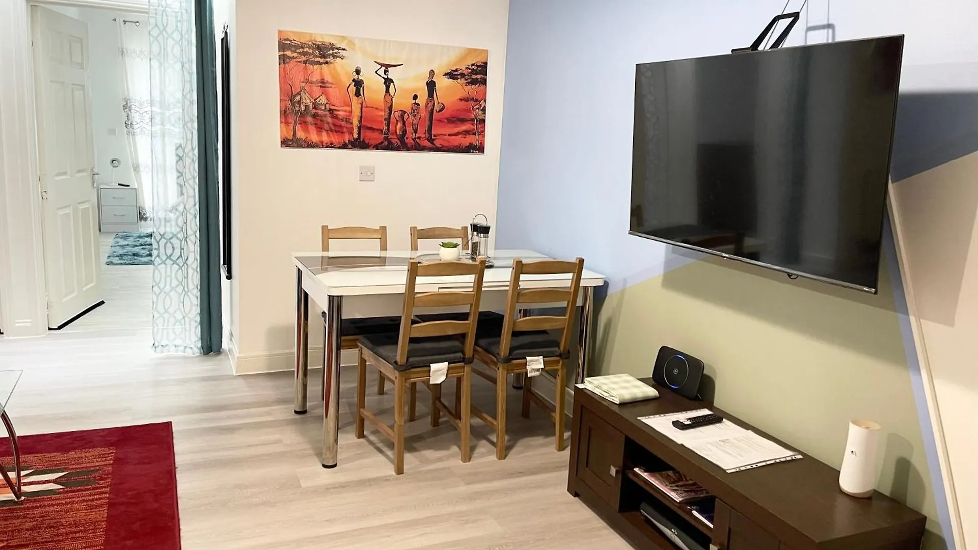 Crescent 2 Beds Apartment Goodmayes